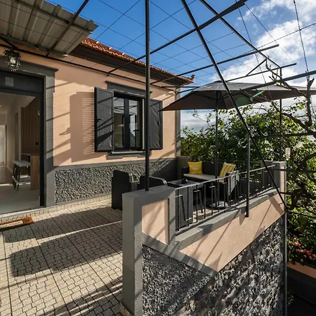 Casa Maria Bela 2-bedroom With Terrace Calheta (Madeira)